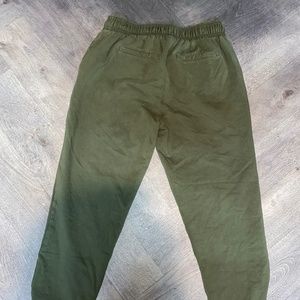 Green a new day Pants